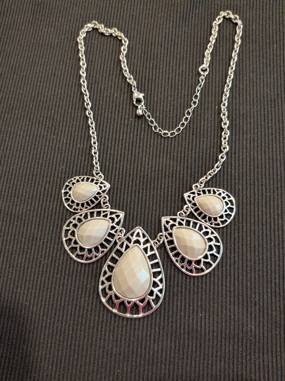 B#4: Silver-Tone Olive Teardrop Statement Necklace 11"